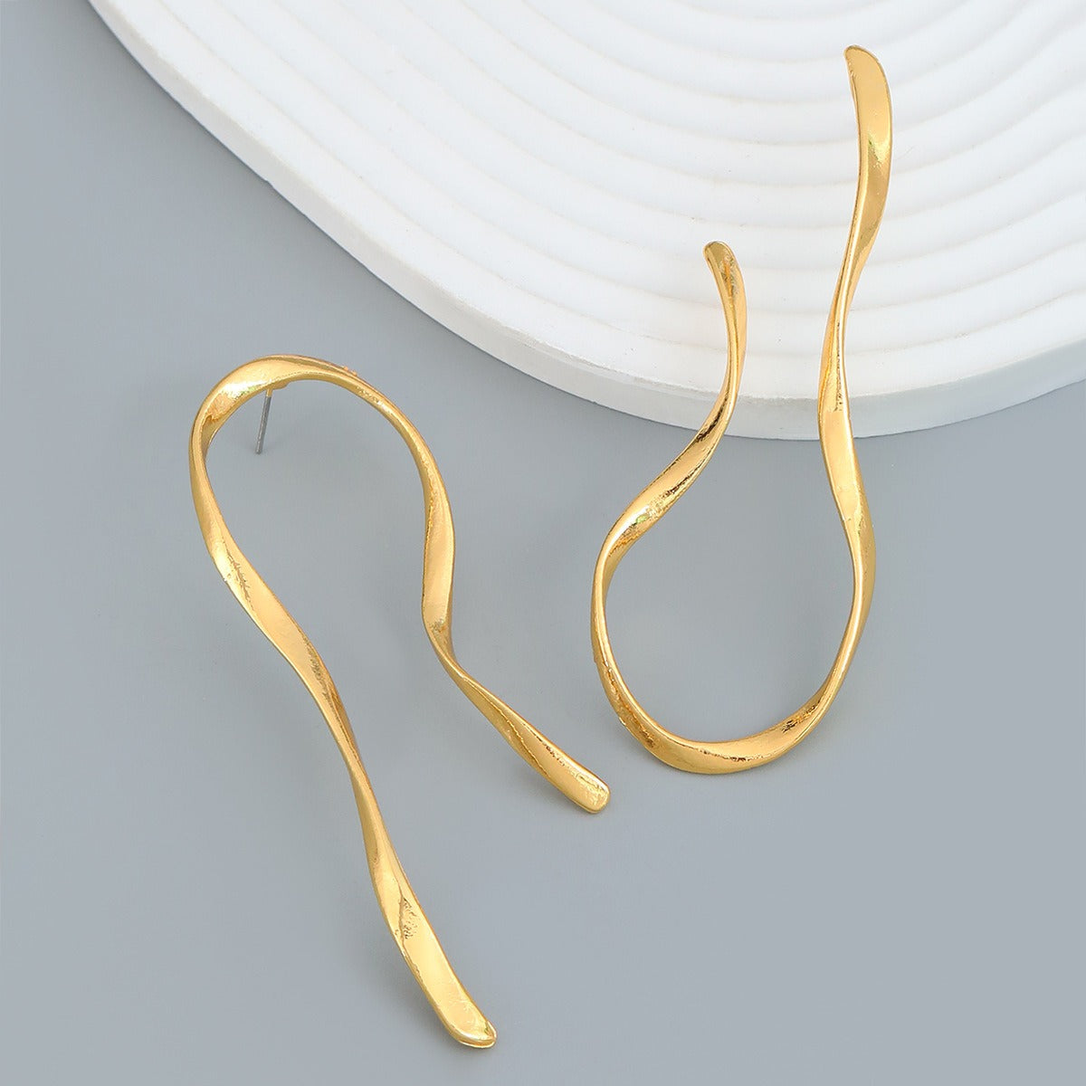 Earrings alloy earrings women's fashionable minimalist linear metallic and geometric shapes