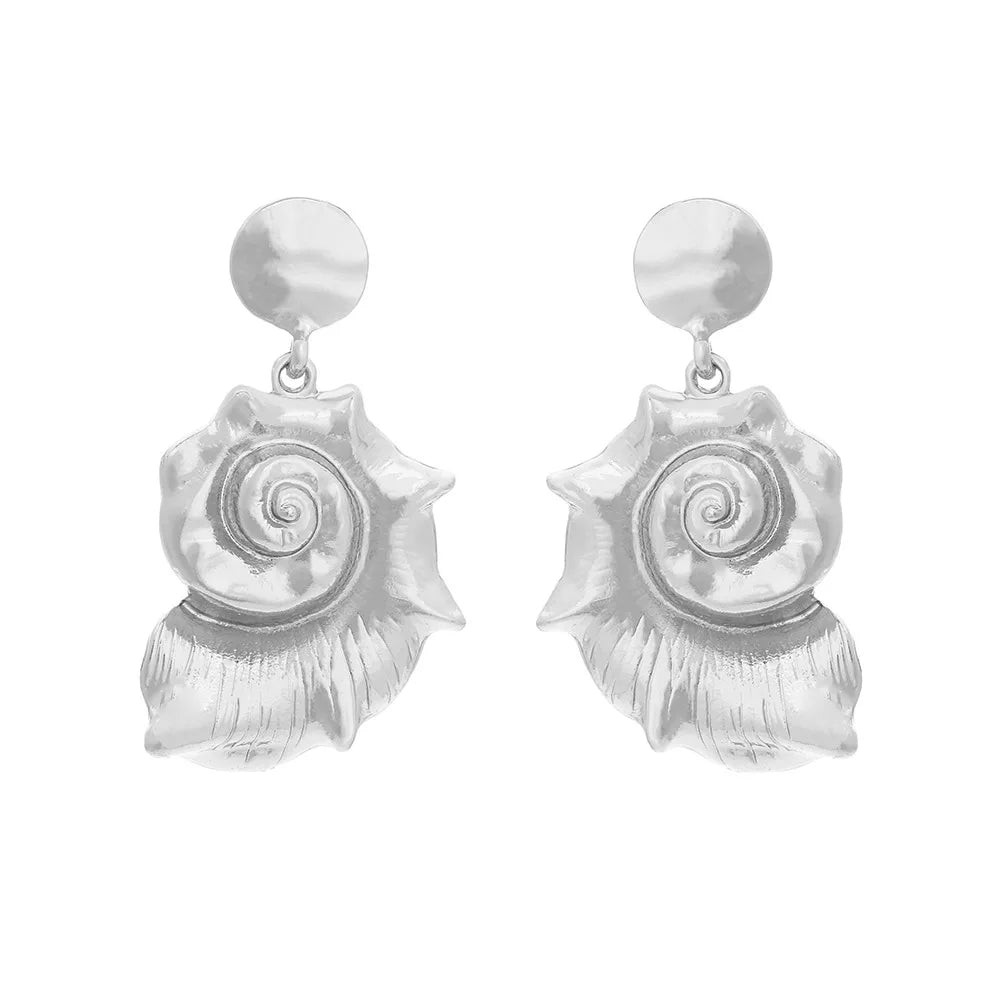 Conch Shell Pendant Earrings – Gold & Silver