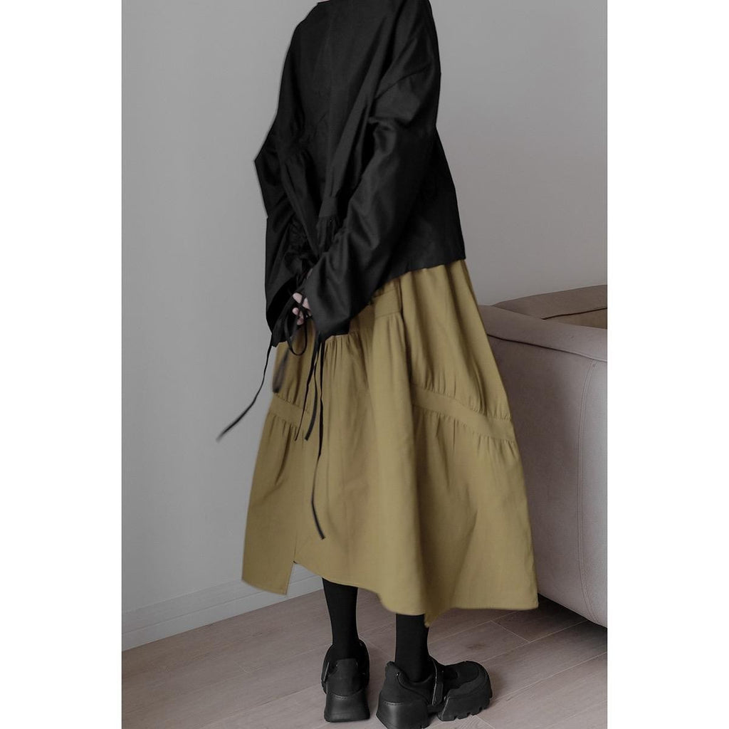 Pleated High-Waisted Slim-Fitting Oversized A-Line Skirt in Dark Gothic Style