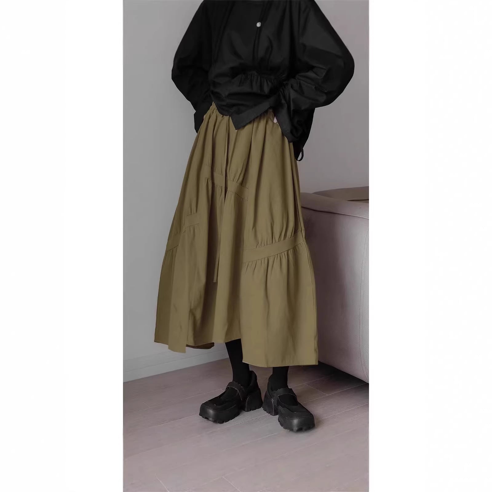 Pleated High-Waisted Slim-Fitting Oversized A-Line Skirt in Dark Gothic Style