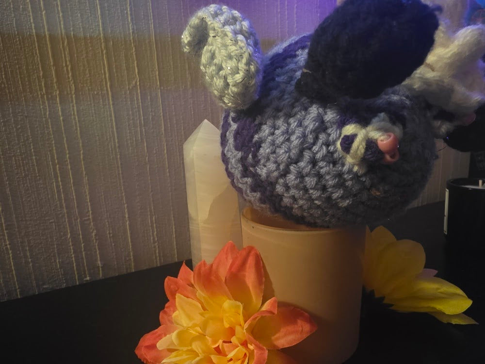 💜 Blossom the Sweetheart Bumblebee Crochet Plushie