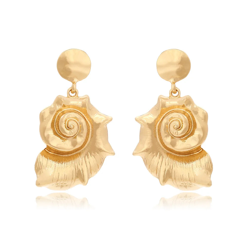 Conch Shell Pendant Earrings – Gold & Silver