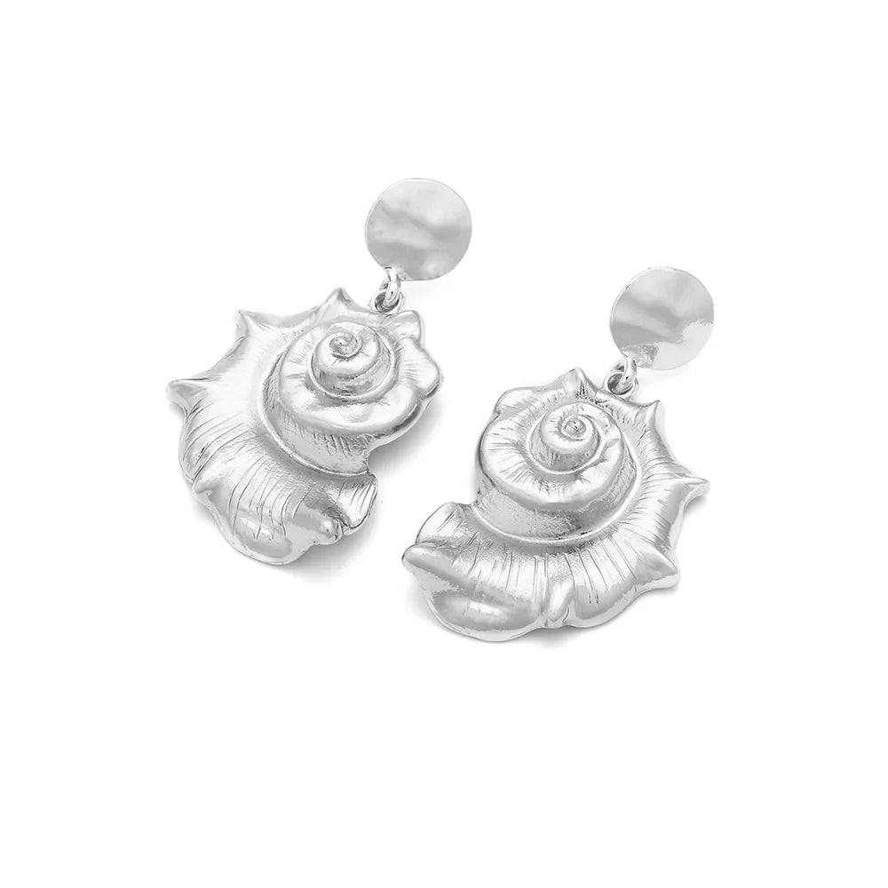 Conch Shell Pendant Earrings – Gold & Silver