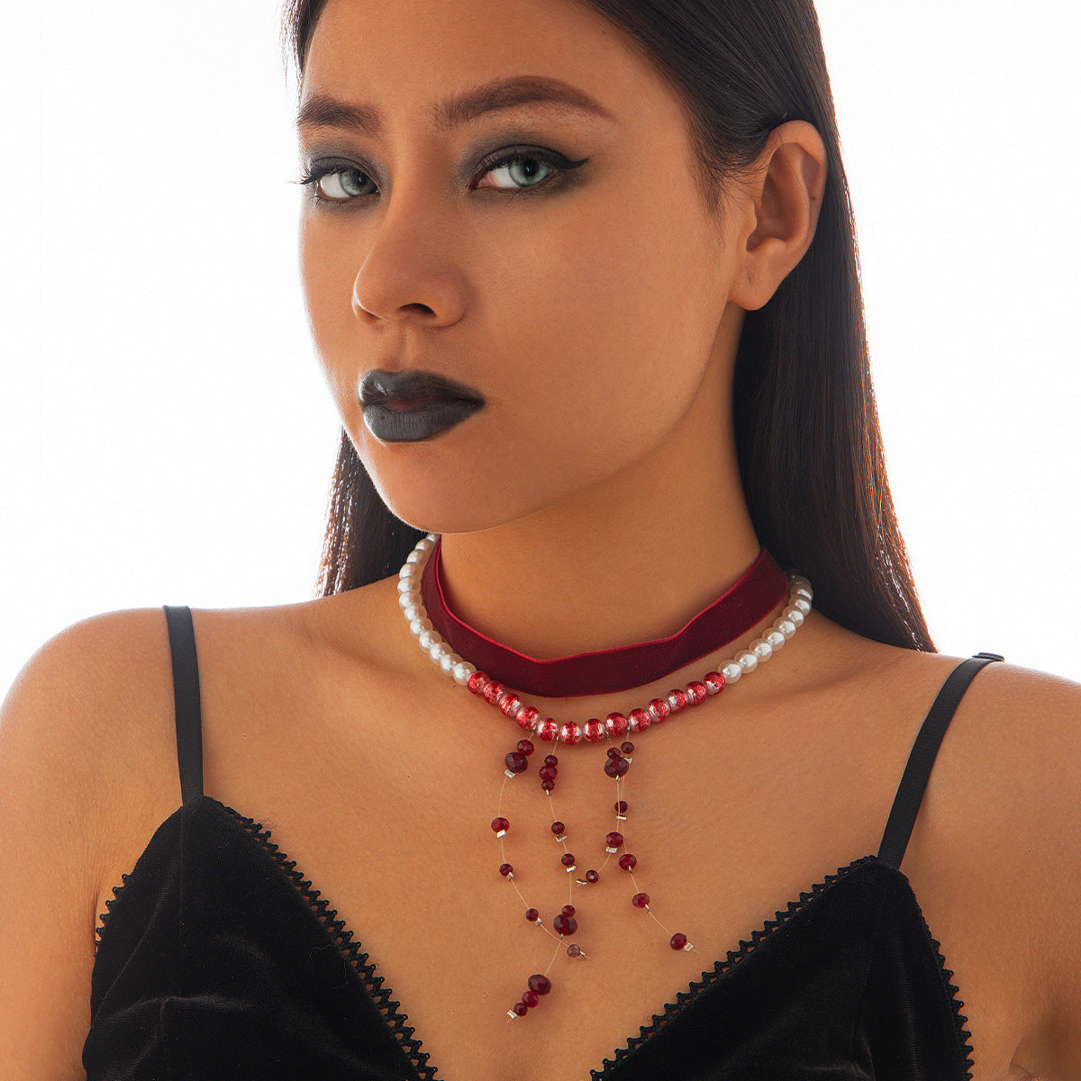 Gothic Pearl Blood Drop Tassel Choker – Crystal Collarbone Chain