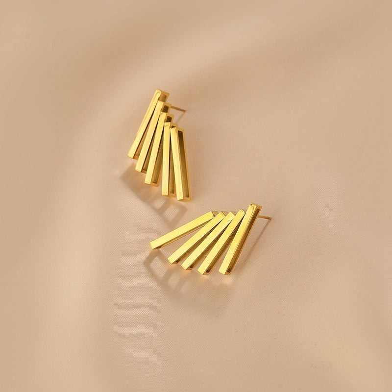 Exaggerated Retro Gold Statement Earrings