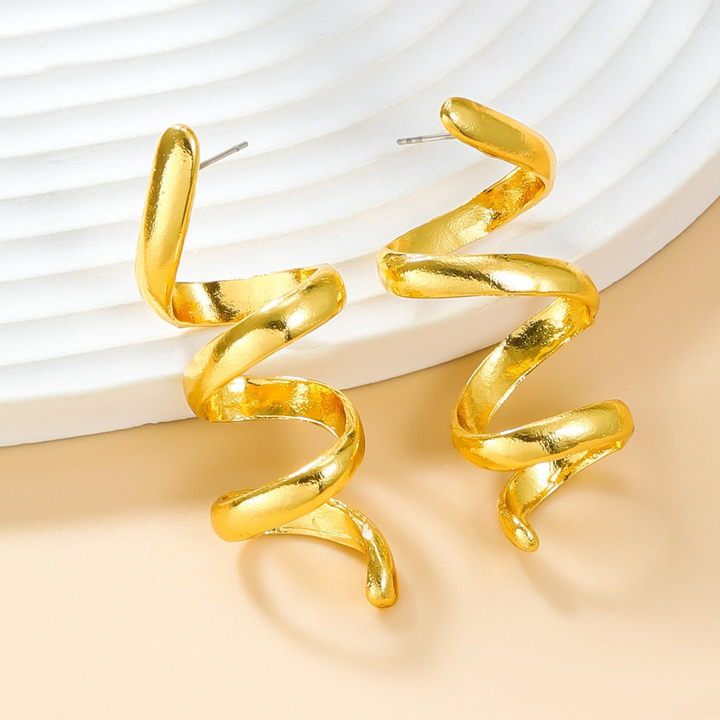 Alloy earrings for women's fashionable design with threaded metal earrings