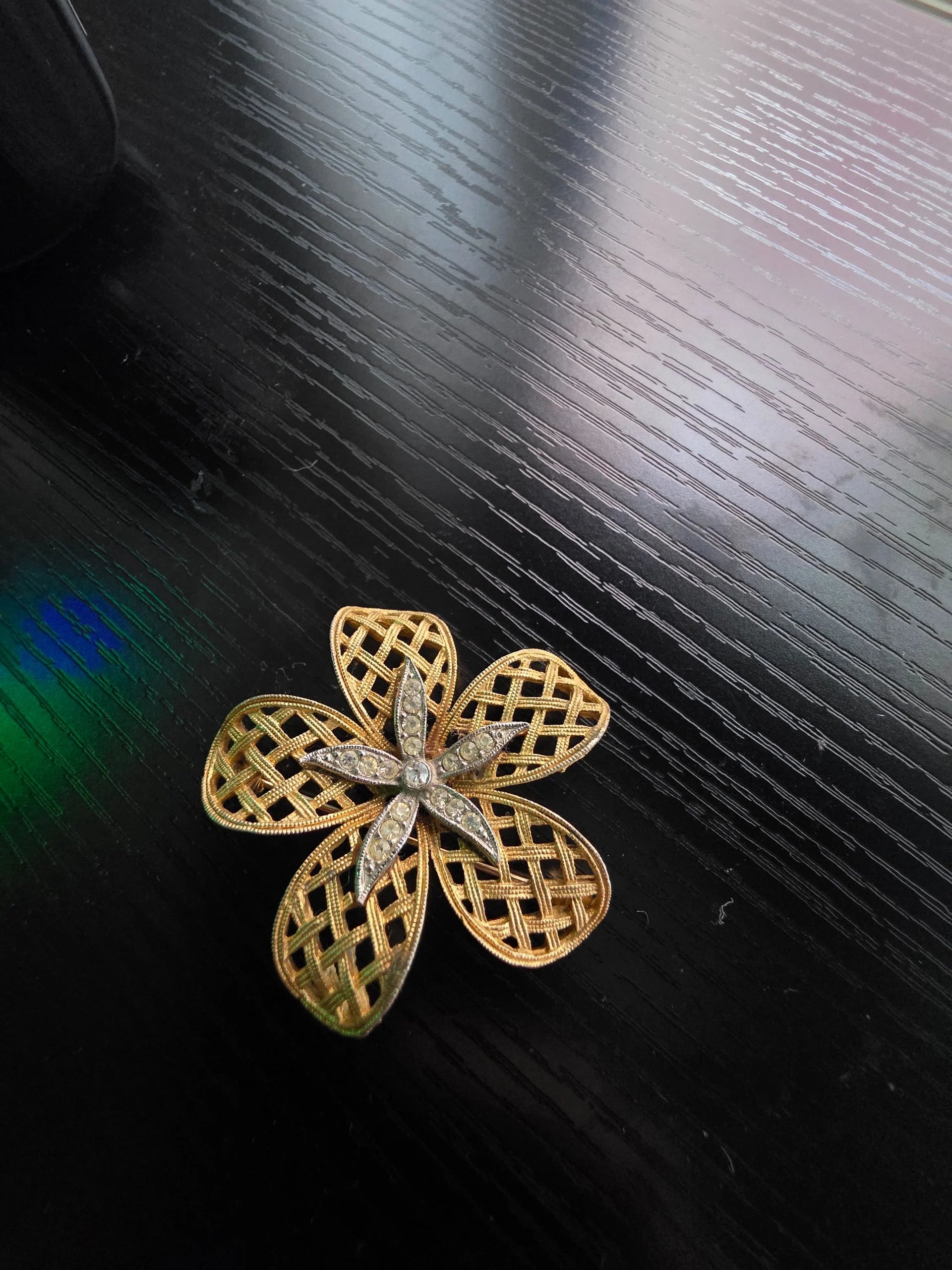 Vintage JJ Jonette Golden Lattice Flower Brooch